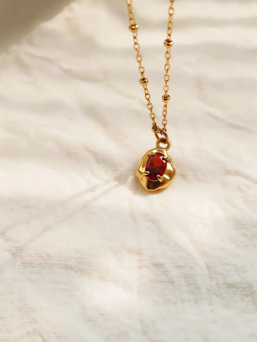 Embedded Gemstone Necklace 5