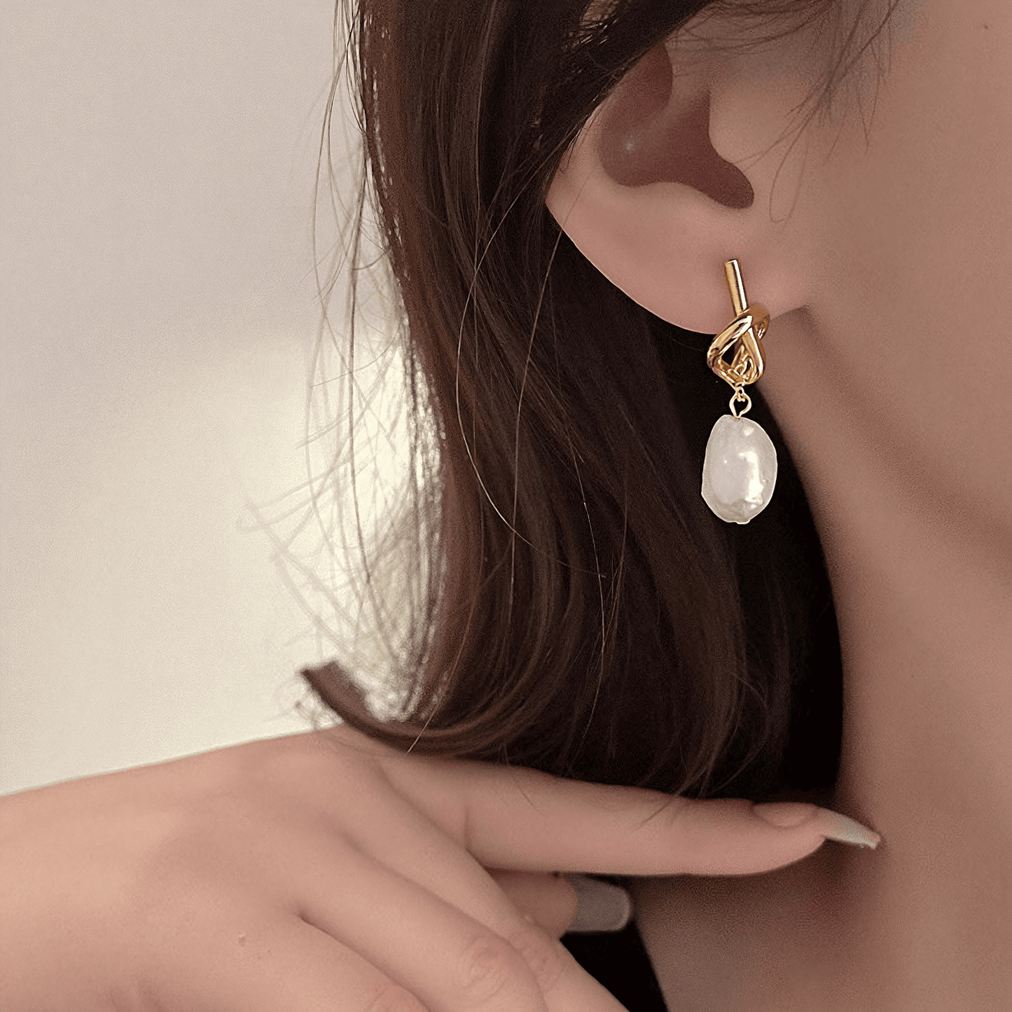 Gold_Baroque_Pearl_Earrings_2 - Li’s Jewelry