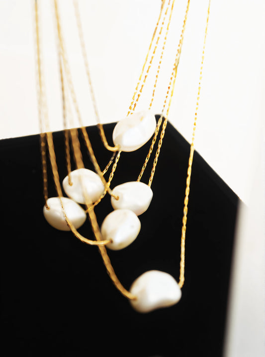 Pearl Solitaire Necklace 2