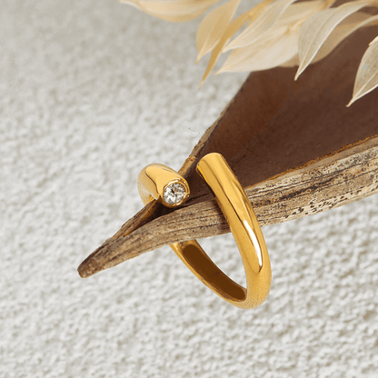 Gemstone_wrap_ring_gold - Li’s Jewelry