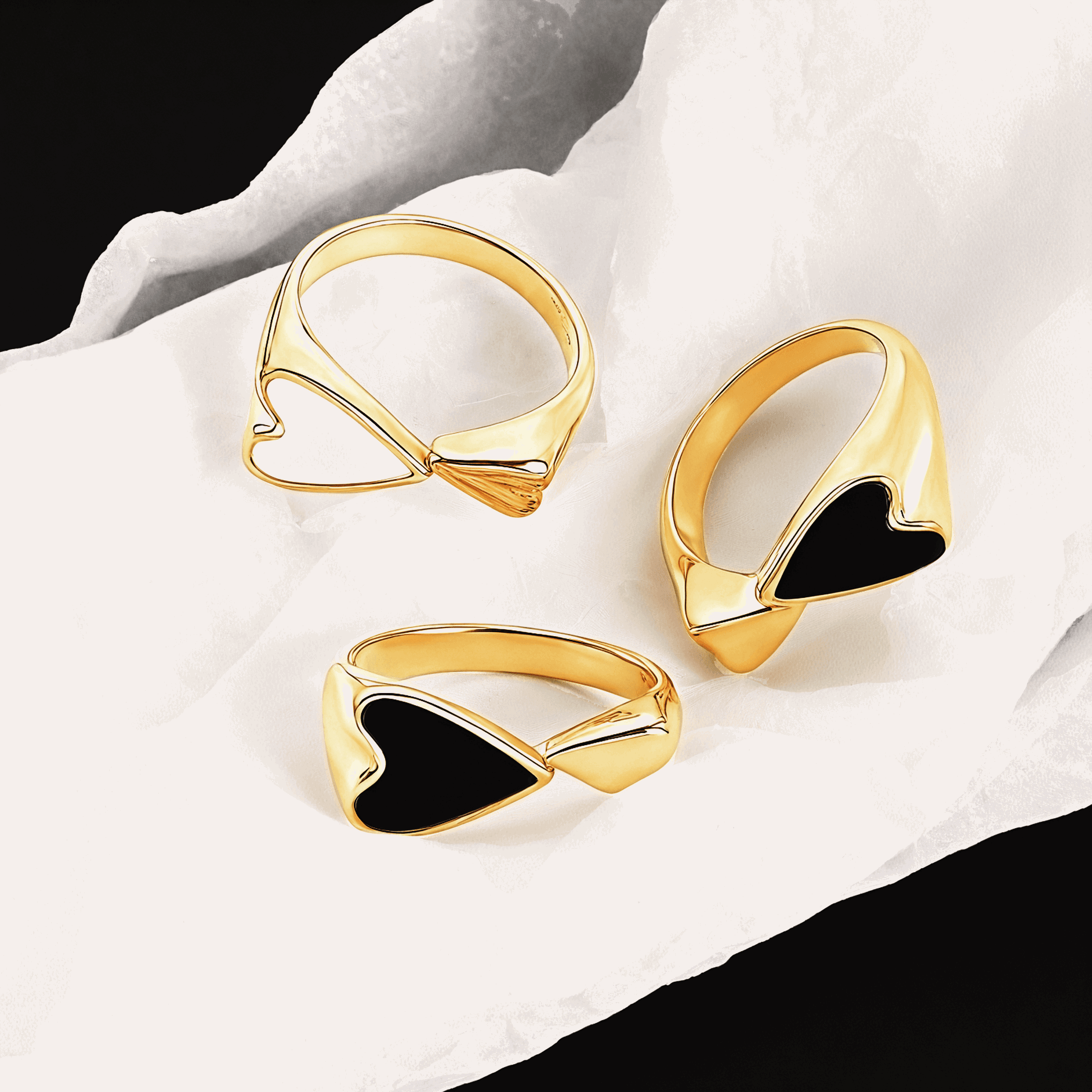 Gold_Heart_Ring_Black_heart - Li’s Jewelry