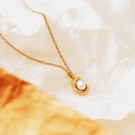 Gold_Necklace_with_Pearl_Pendant_3 - Li’s Jewelry