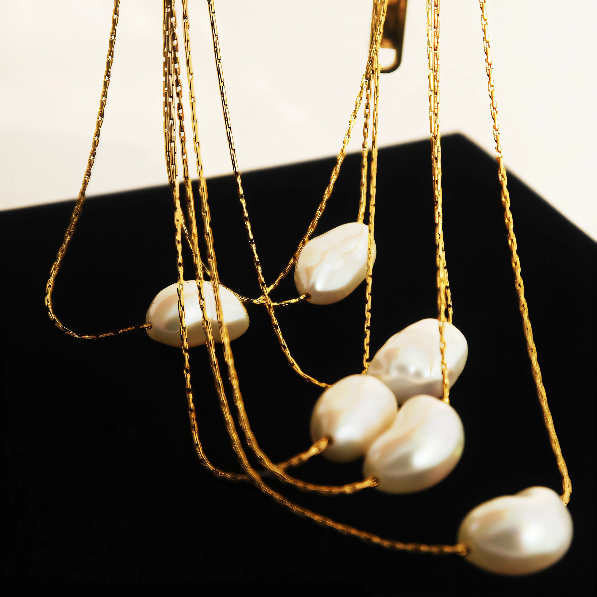 Pearl Solitaire Necklace 3