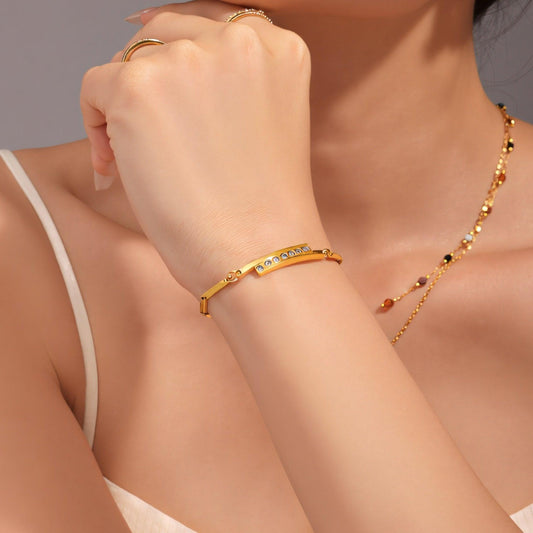 Radiant_Glimmer_Gold_Bracelet_2 - Li’s Jewelry